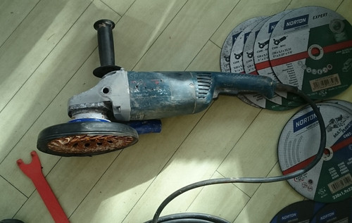 Bosch angle grinder 230mm gws - bosch,